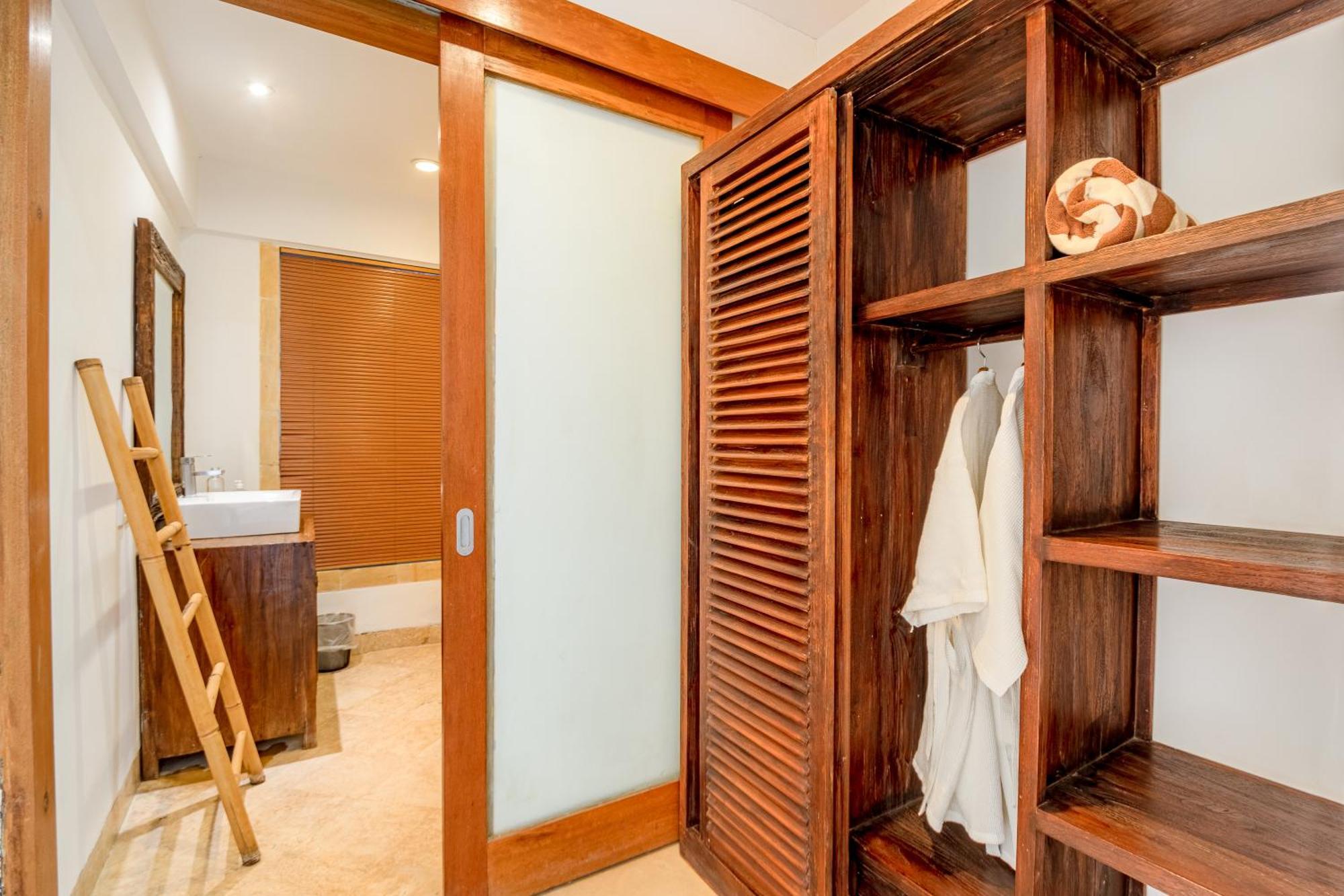 Two Lizards Beach Villas Sanur  Exterior photo