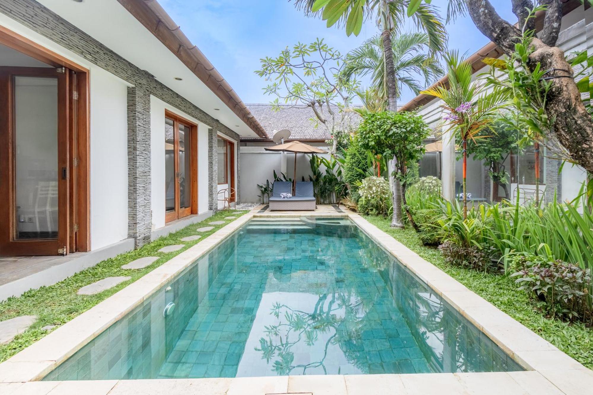 Two Lizards Beach Villas Sanur  Exterior photo